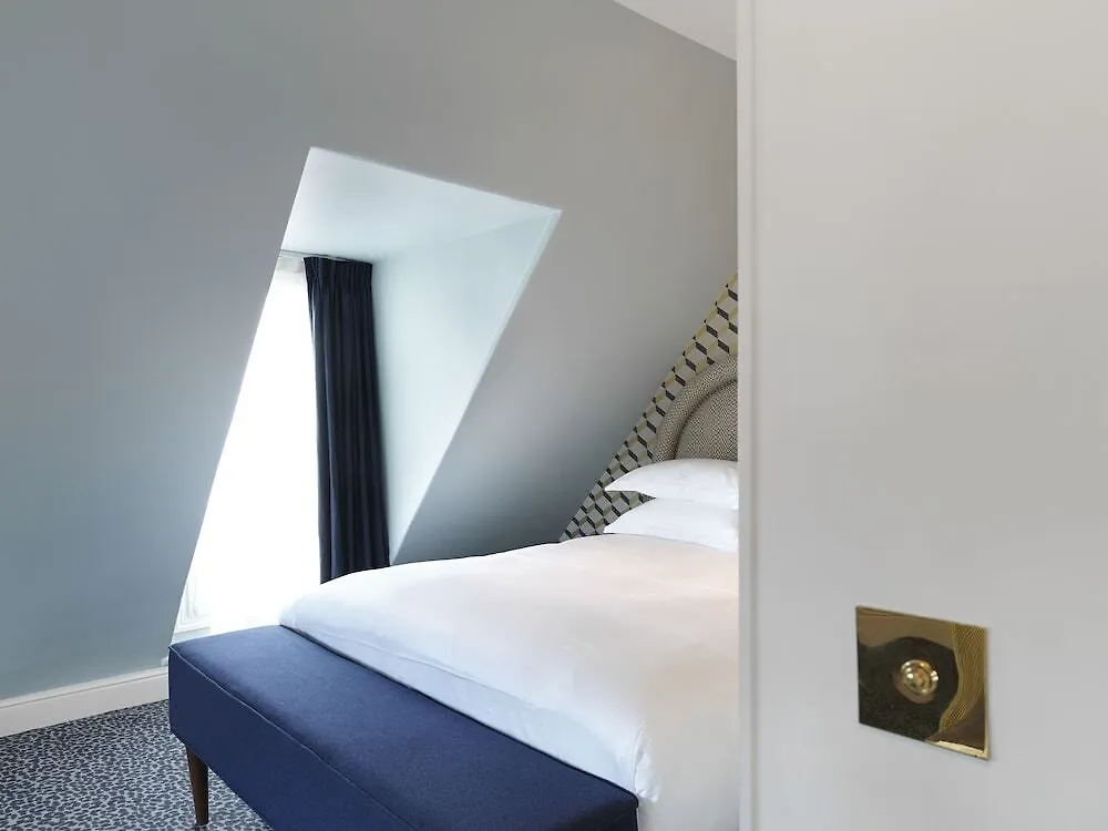 **** Hotel Grand Pigalle Experimental Paris France